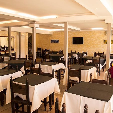 Hotel Saint Tropez Villa Carlos Paz Extérieur photo