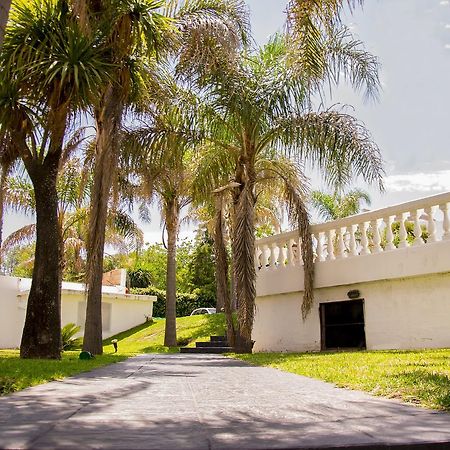 Hotel Saint Tropez Villa Carlos Paz Extérieur photo