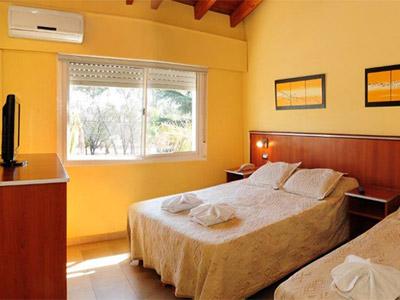 Hotel Saint Tropez Villa Carlos Paz Extérieur photo