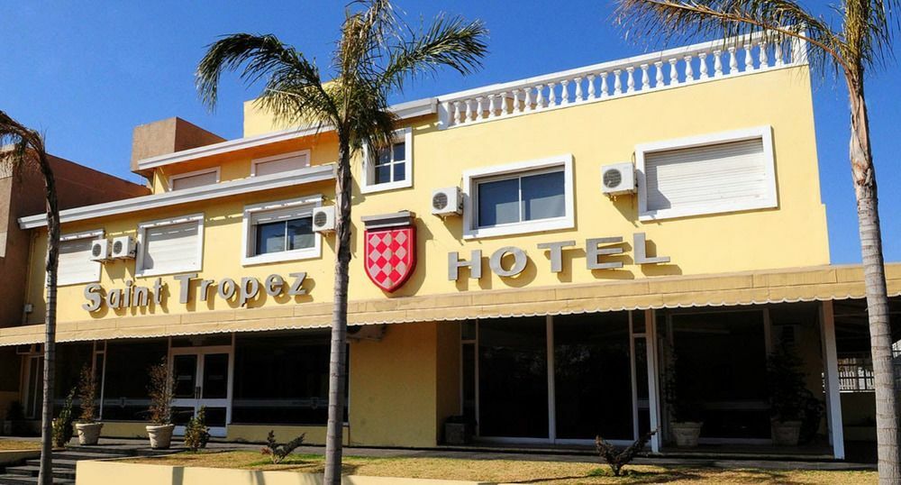 Hotel Saint Tropez Villa Carlos Paz Extérieur photo